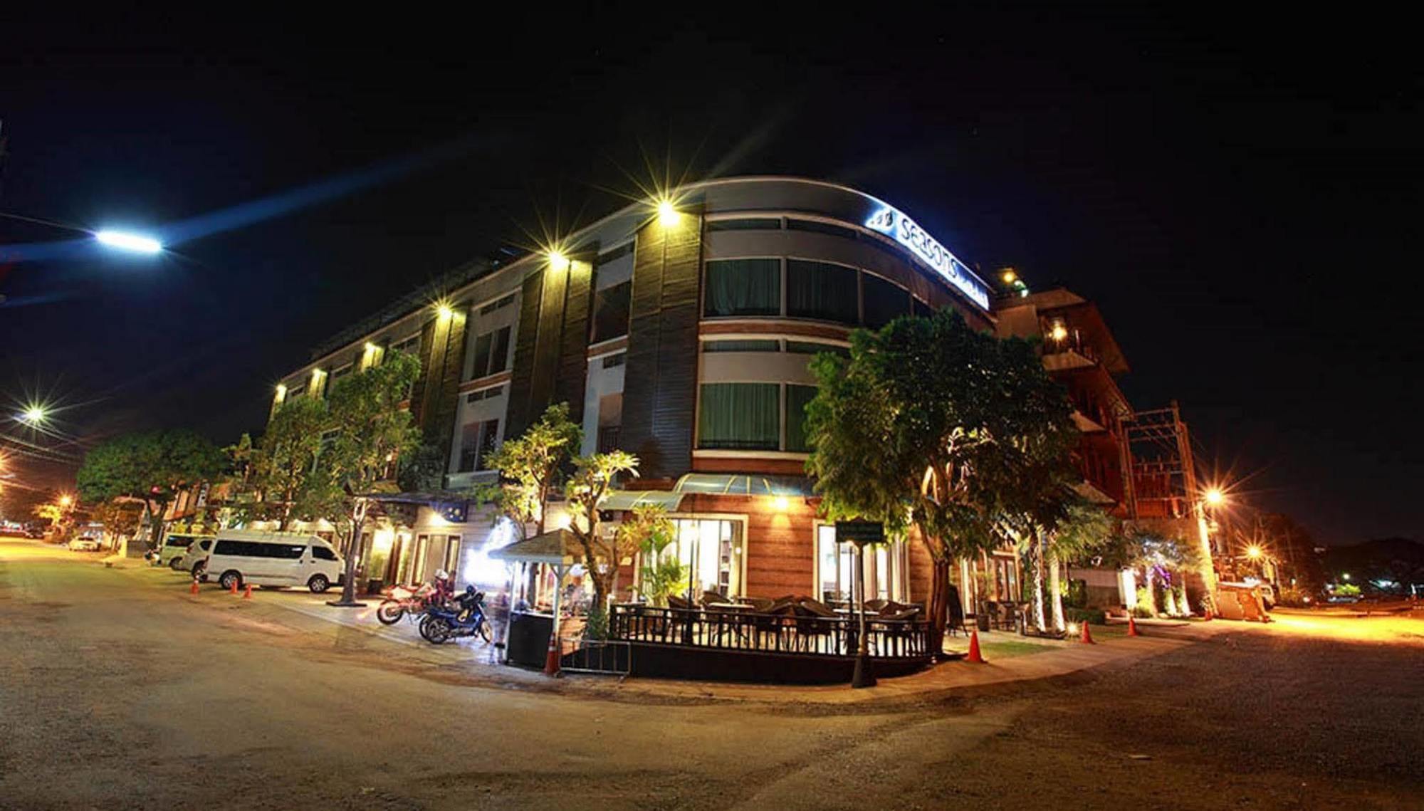 Seasons Riverside Hotel Vientiane Exterior foto